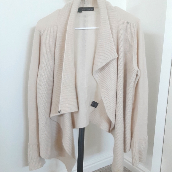 100% Cashmere Cream Draped Assymetric Cardigan w Ribbed Sleeves 360 Cashmere M - Picture 2 of 5